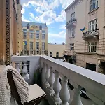 Apartment Leoclassic With Balcony In Center *