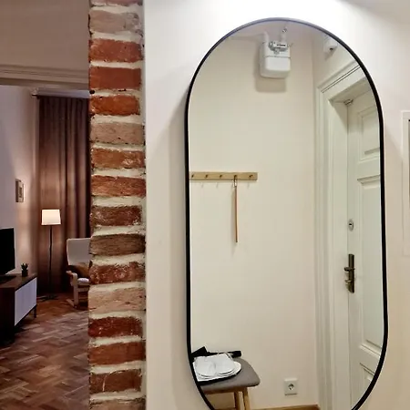 Apartment Leoclassic With Balcony In Center Lviv