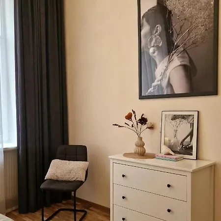 شقة Leoclassic With Balcony In Center